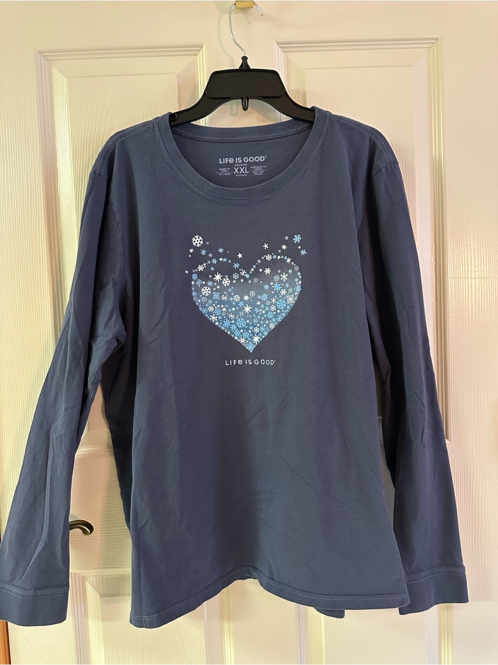 Life Is Good Navy Blue Long-Sleeve Heart Snowflake Graphic Tee NWOT